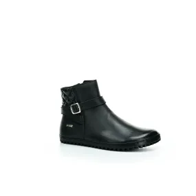 Lenka Diva All Black barefoot shoes.