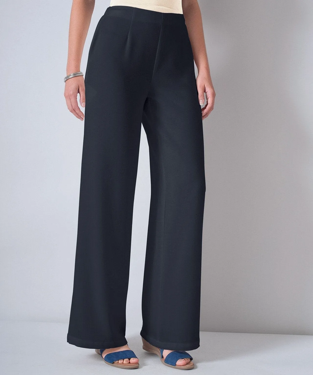 Pull-on Crepe Wide-Leg Pants