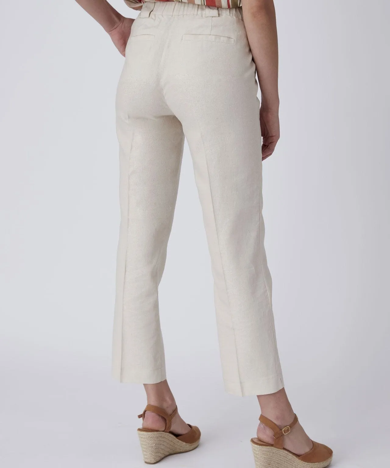 Chic Cropped Linen Trousers