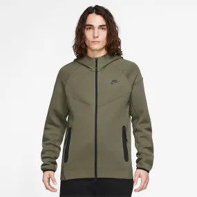 Nike Tech Fleece Windrunner Hoodie in Full-Zip Style - Stirling Sports