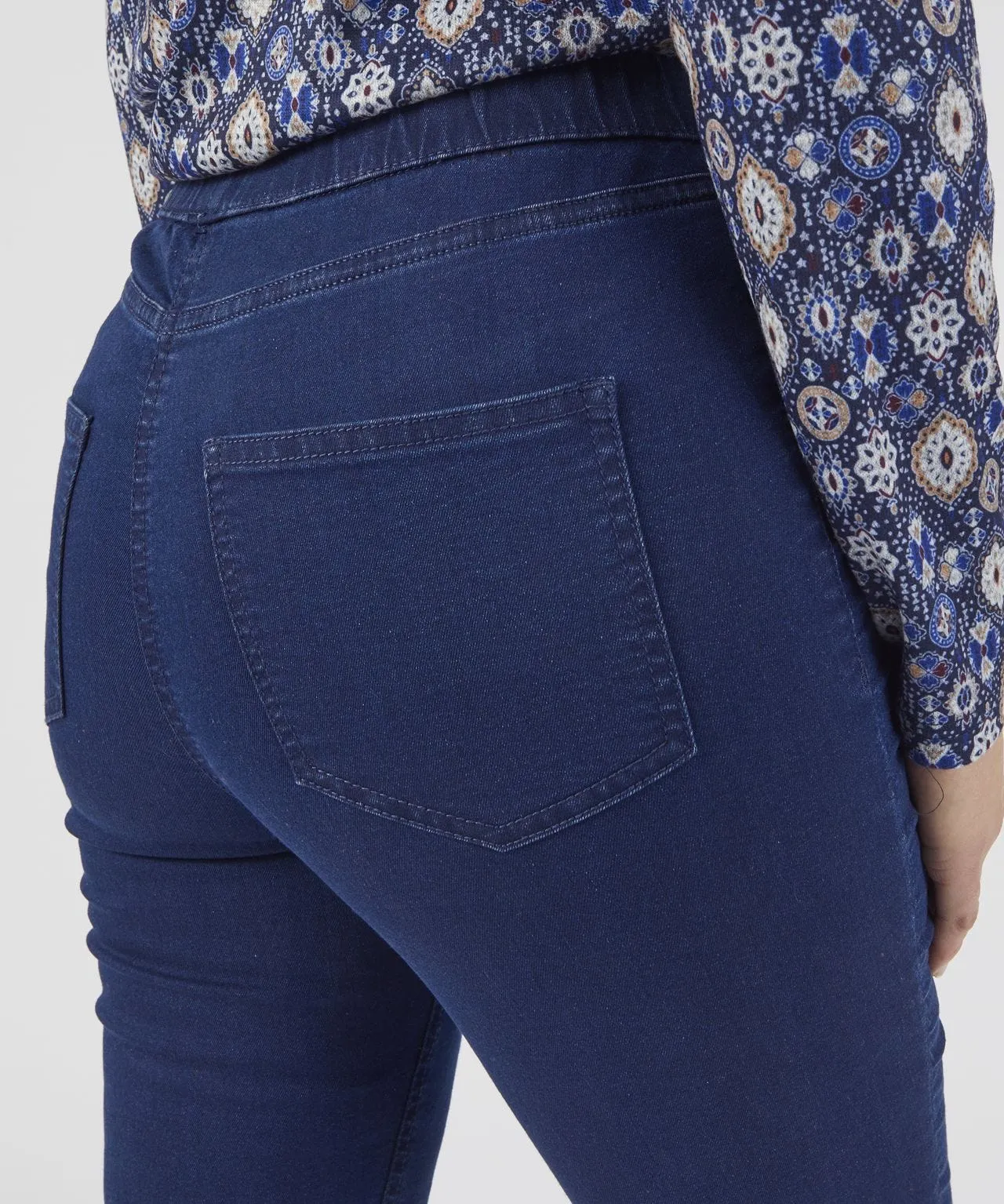 Pull-on Denim Pants