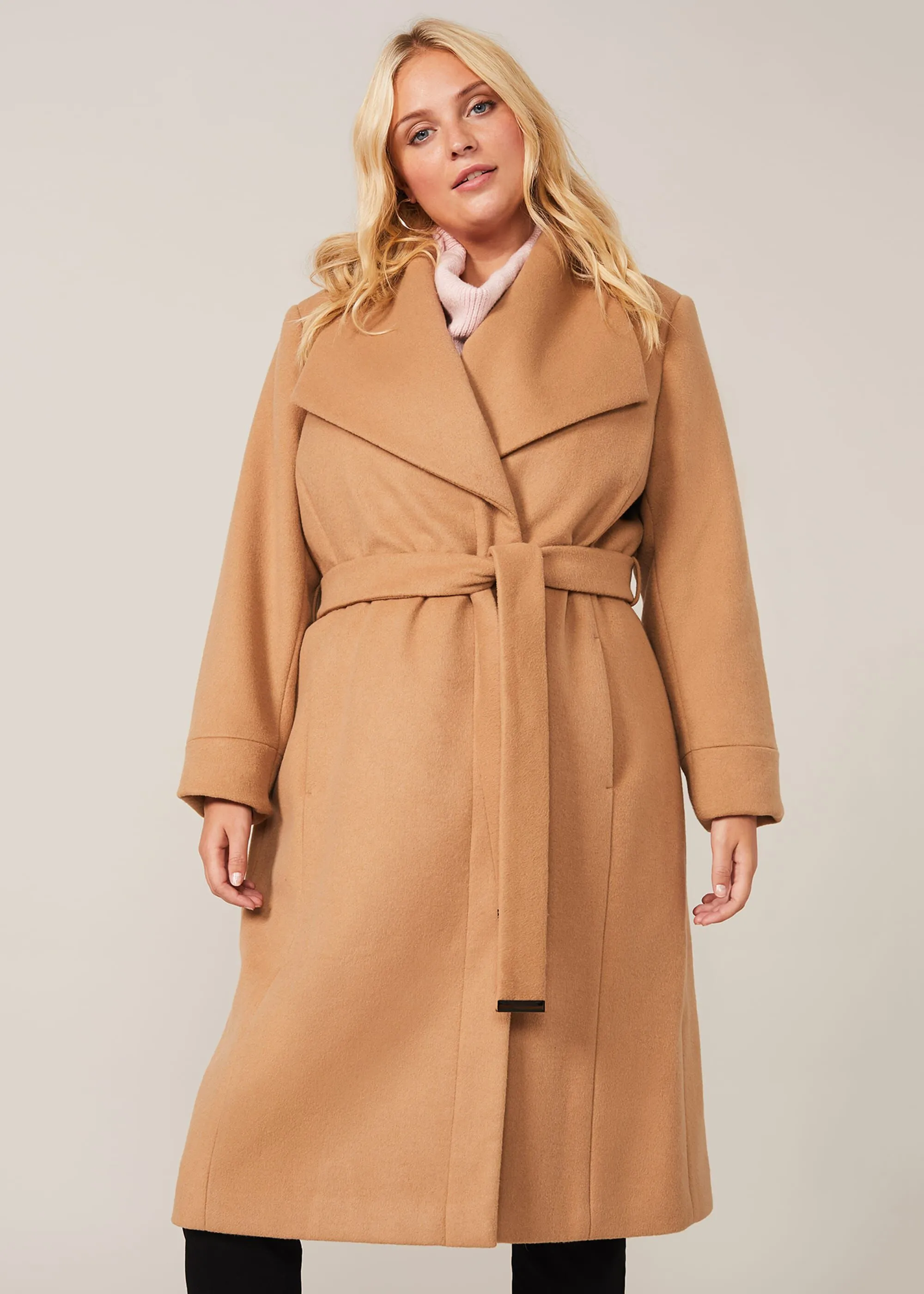 Stylish Wool Coat with Belt