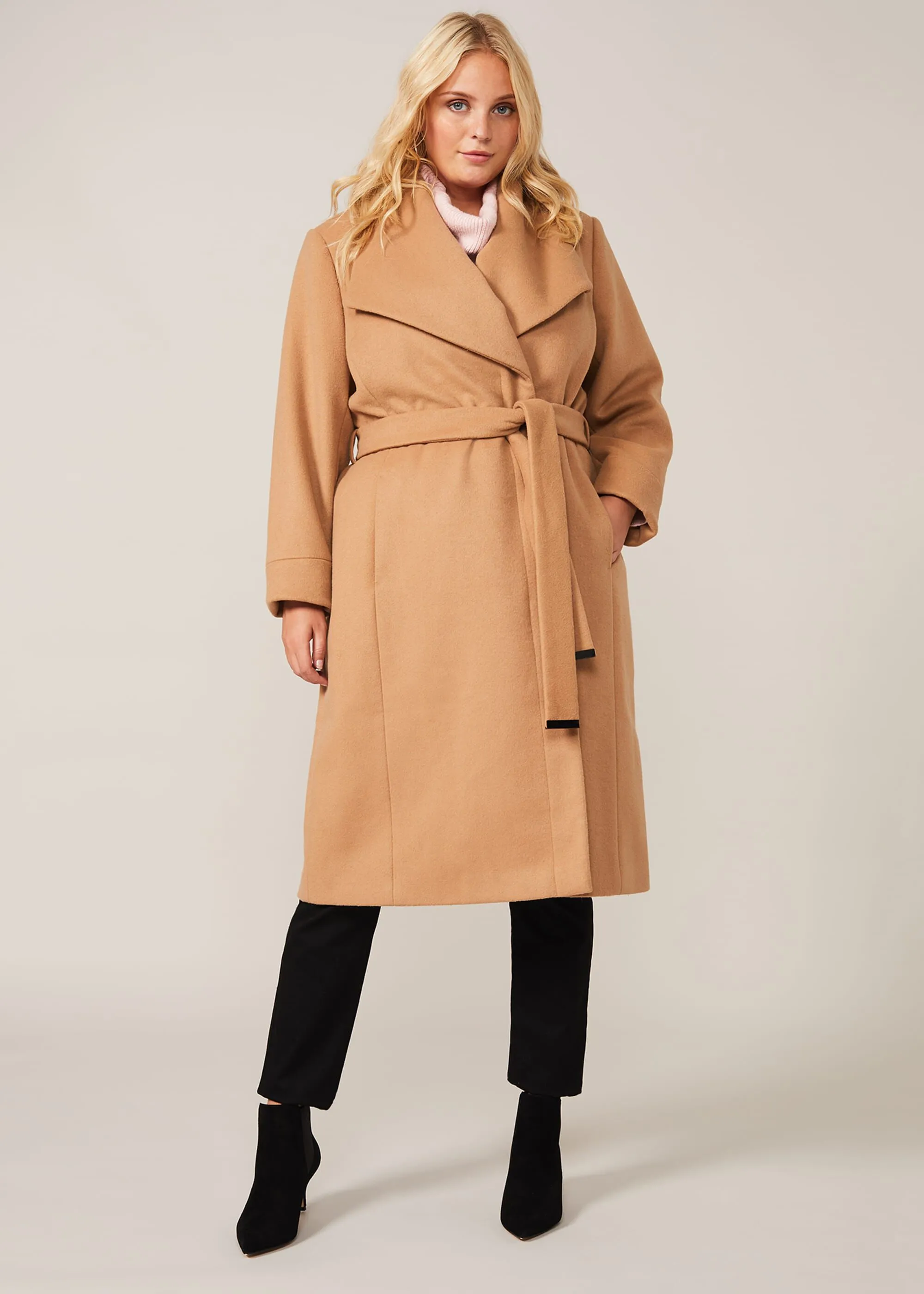 Stylish Wool Coat with Belt