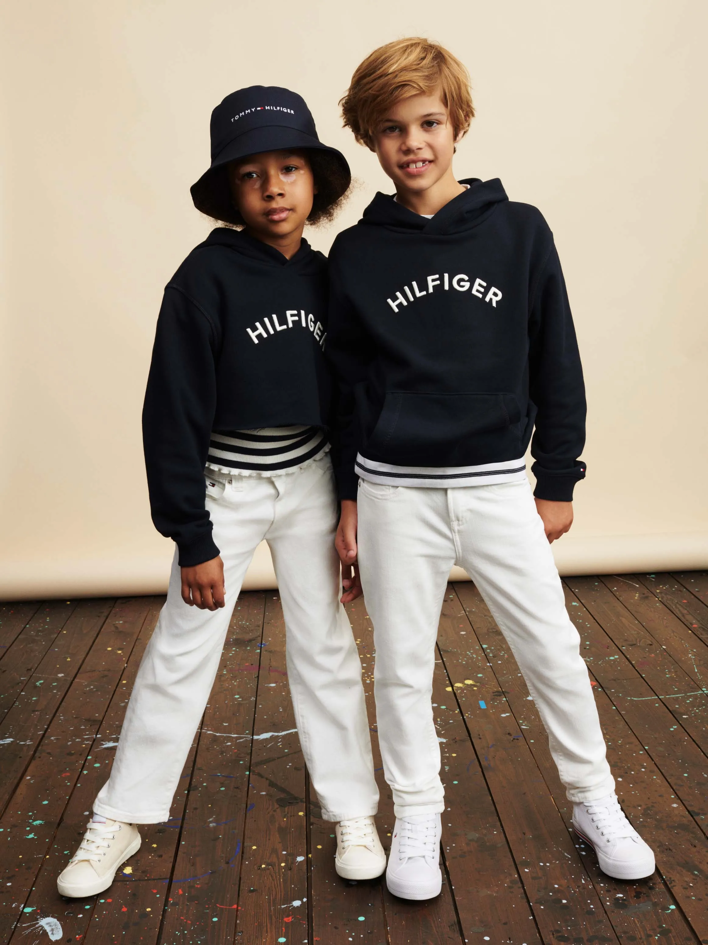 Tommy Kids Hoodie | Kids Unisex Terry Sweatshirt with Arched Logo | Size 3-7