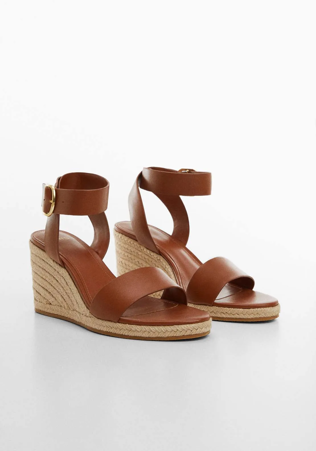 Wedge sandals with buckles